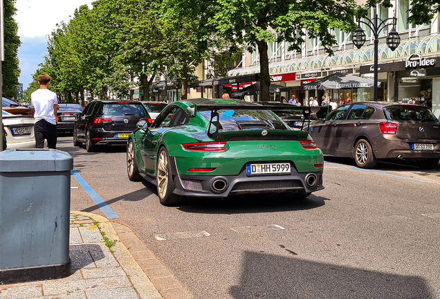 Porsche 991 GT2 RS Weissach Package