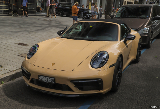 Porsche 992 Carrera 4S Cabriolet