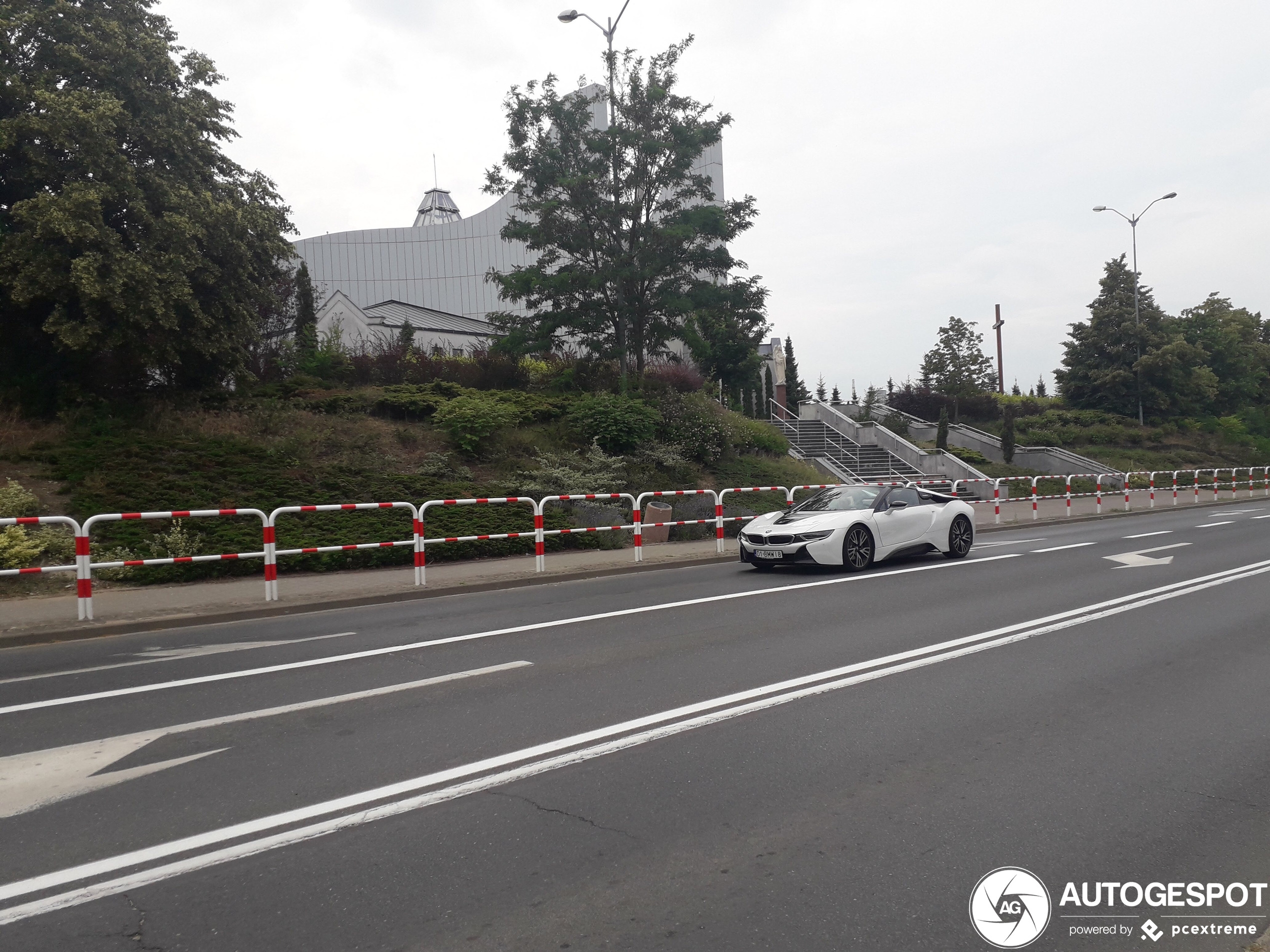 BMW i8 Roadster