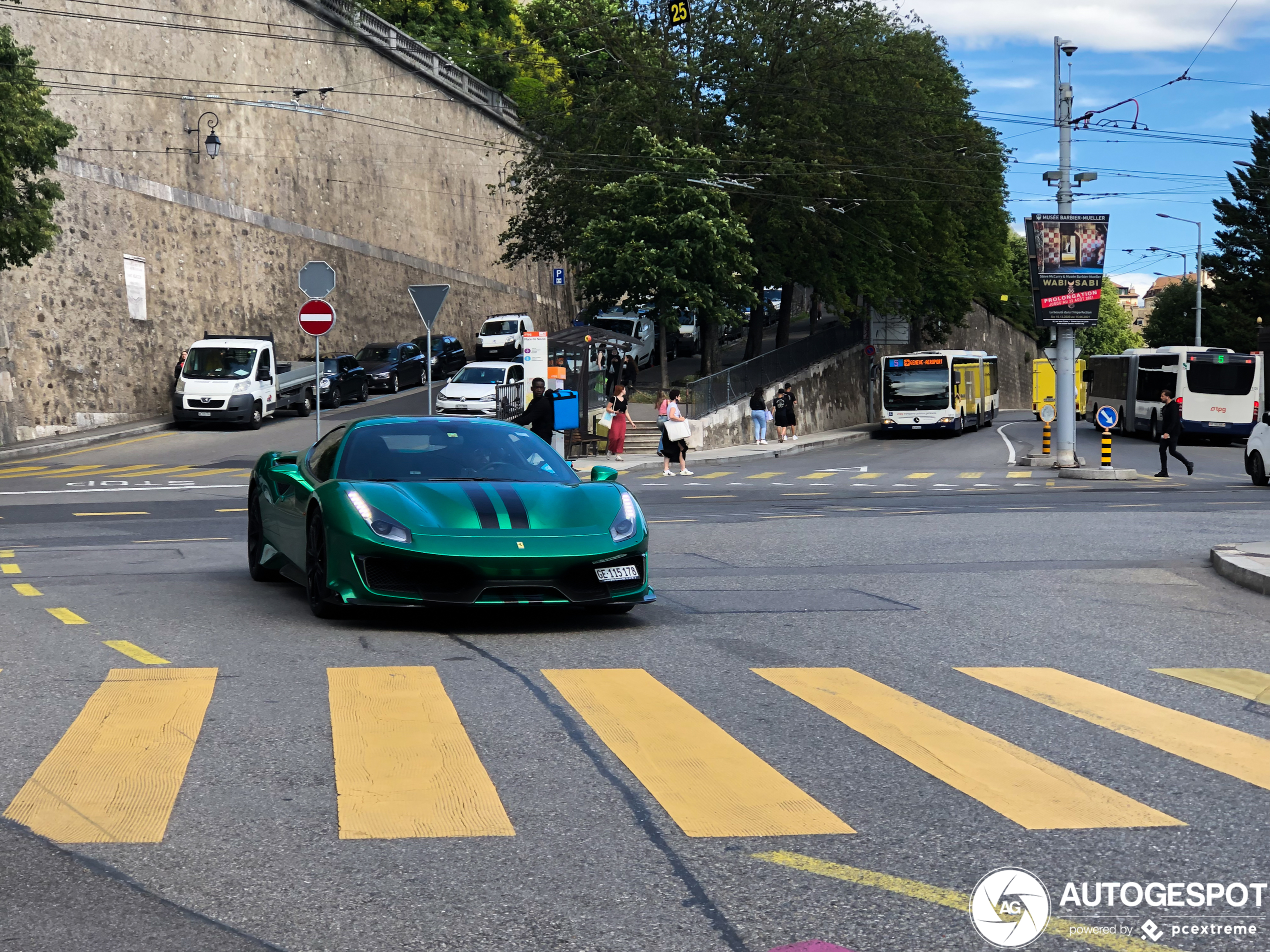 Ferrari 488 Pista