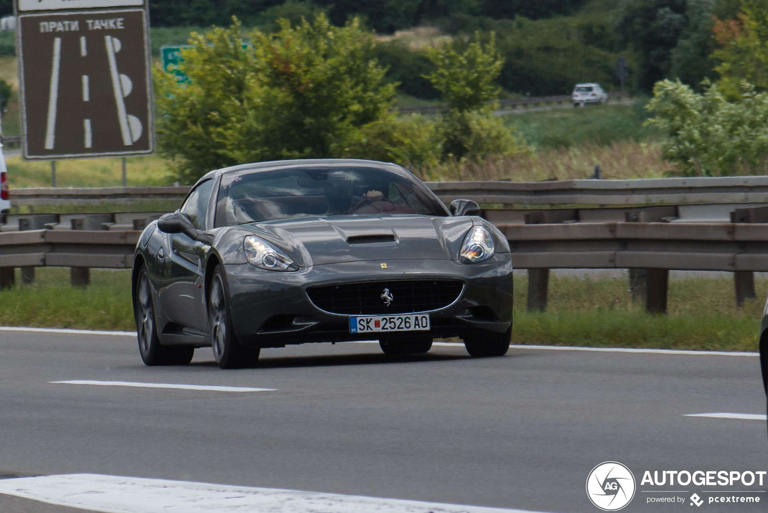 Ferrari California