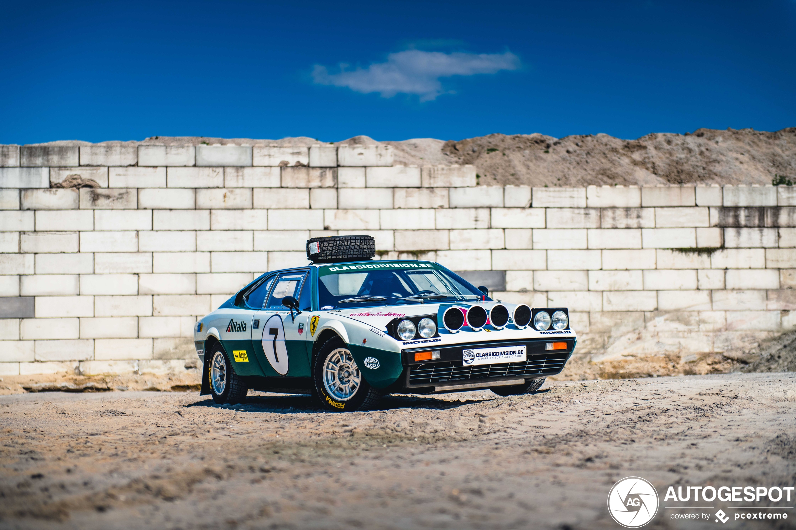 Ferrari Dino 308 GT4