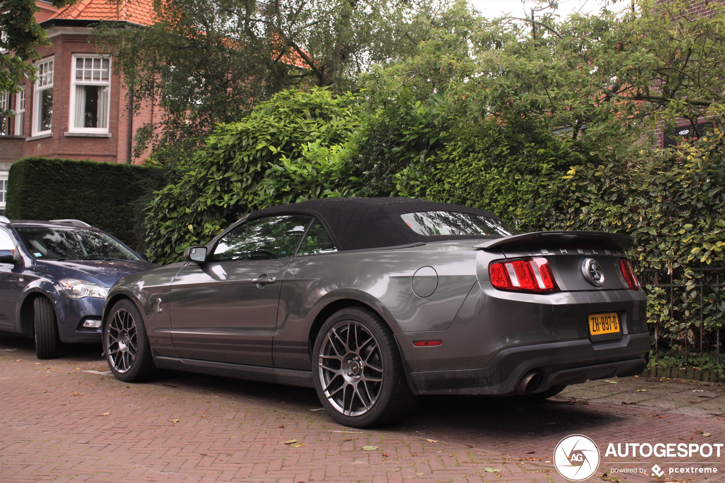 Ford Mustang Shelby GT500 Convertible 2010