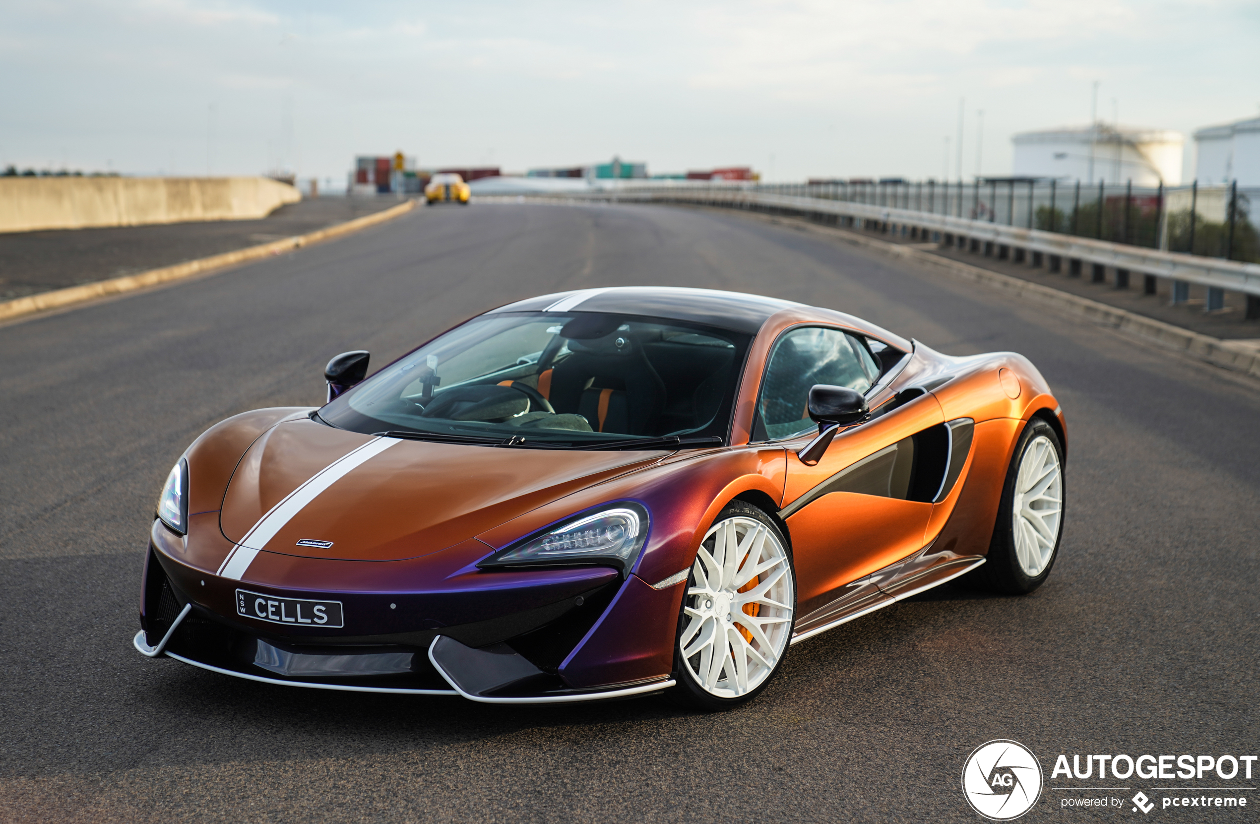 McLaren 570S