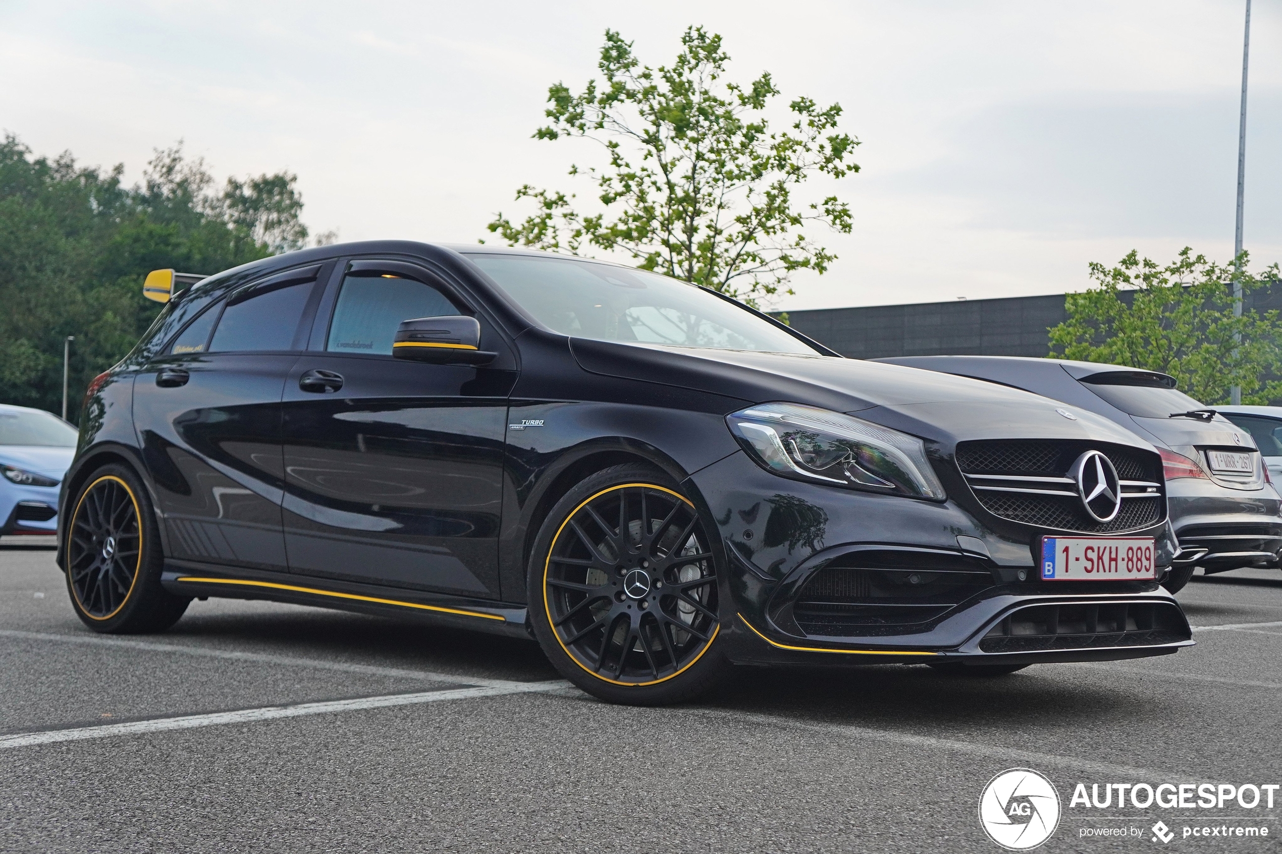 Mercedes-AMG A 45 W176 Yellow Night Edition