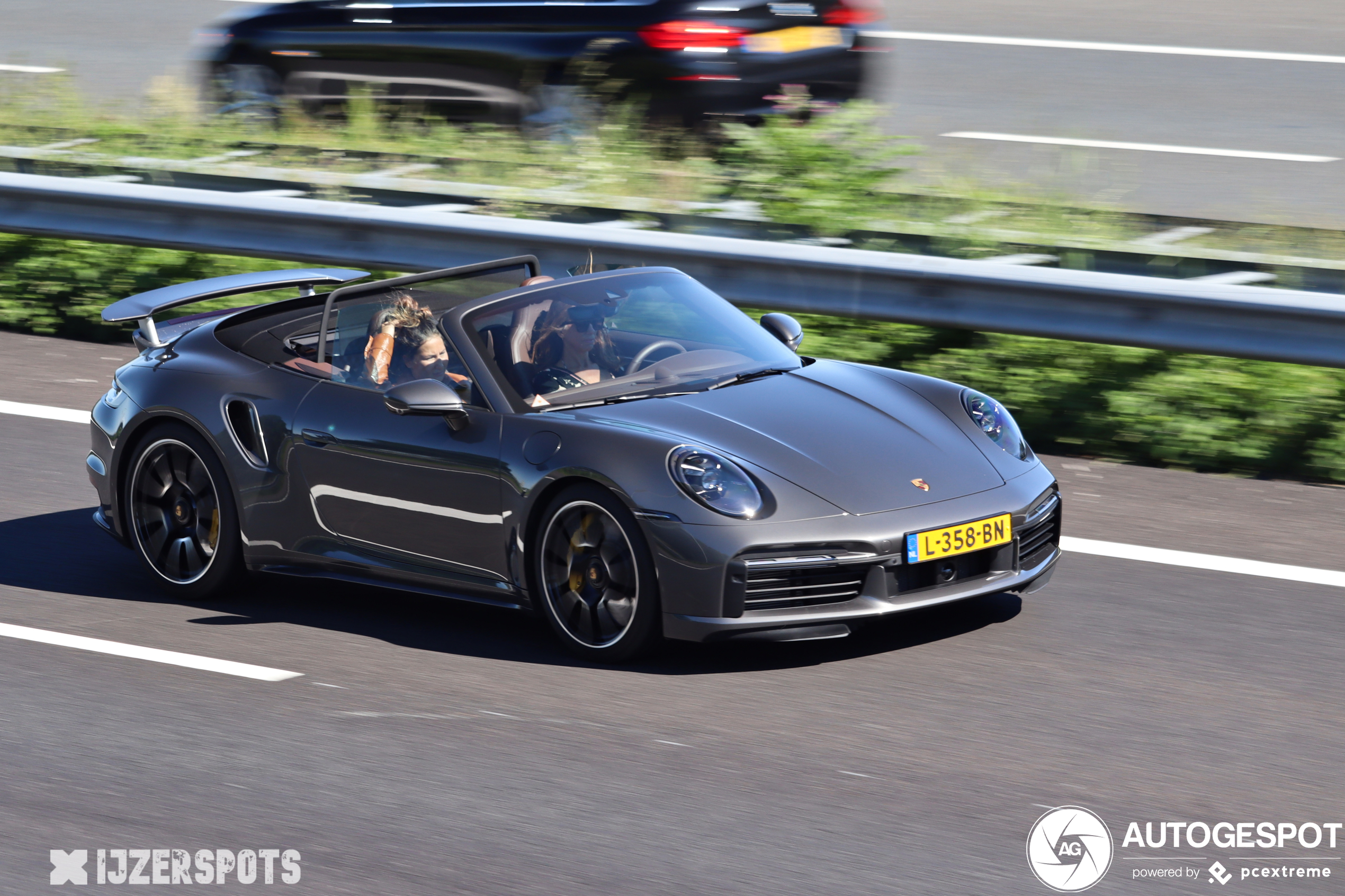 Porsche 992 Turbo S Cabriolet