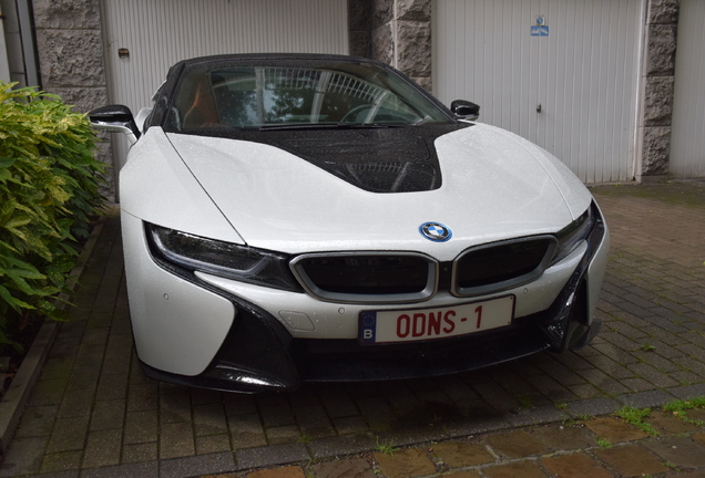 BMW i8 Roadster