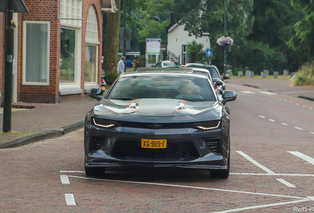 Chevrolet Camaro SS 2016 50th Anniversary