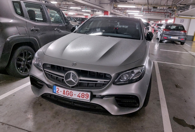 Mercedes-AMG E 63 S W213