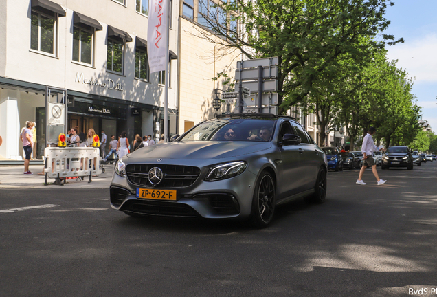 Mercedes-AMG E 63 S W213