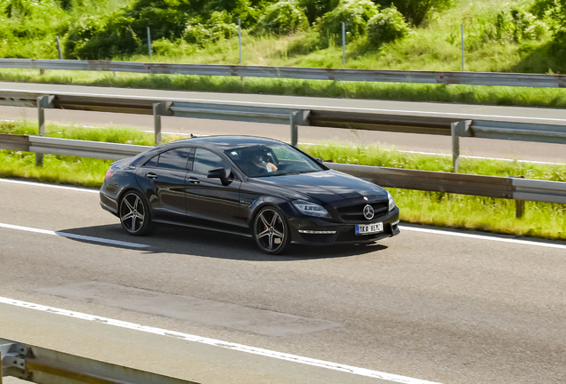 Mercedes-Benz CLS 63 AMG C218