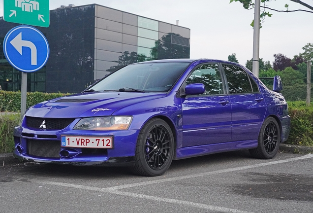 Mitsubishi Lancer Evolution IX