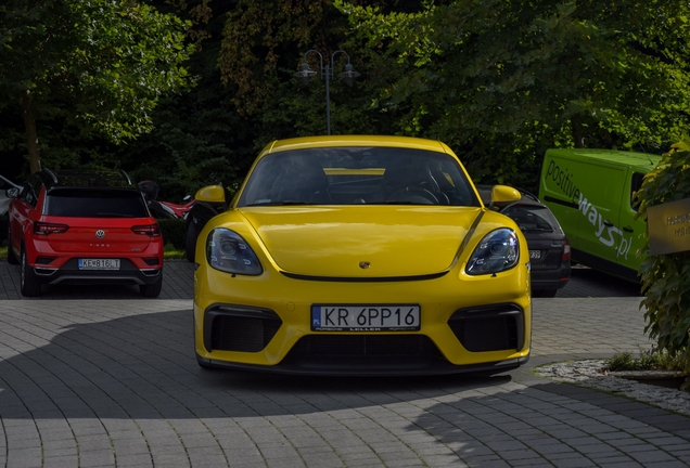 Porsche 718 Cayman GT4