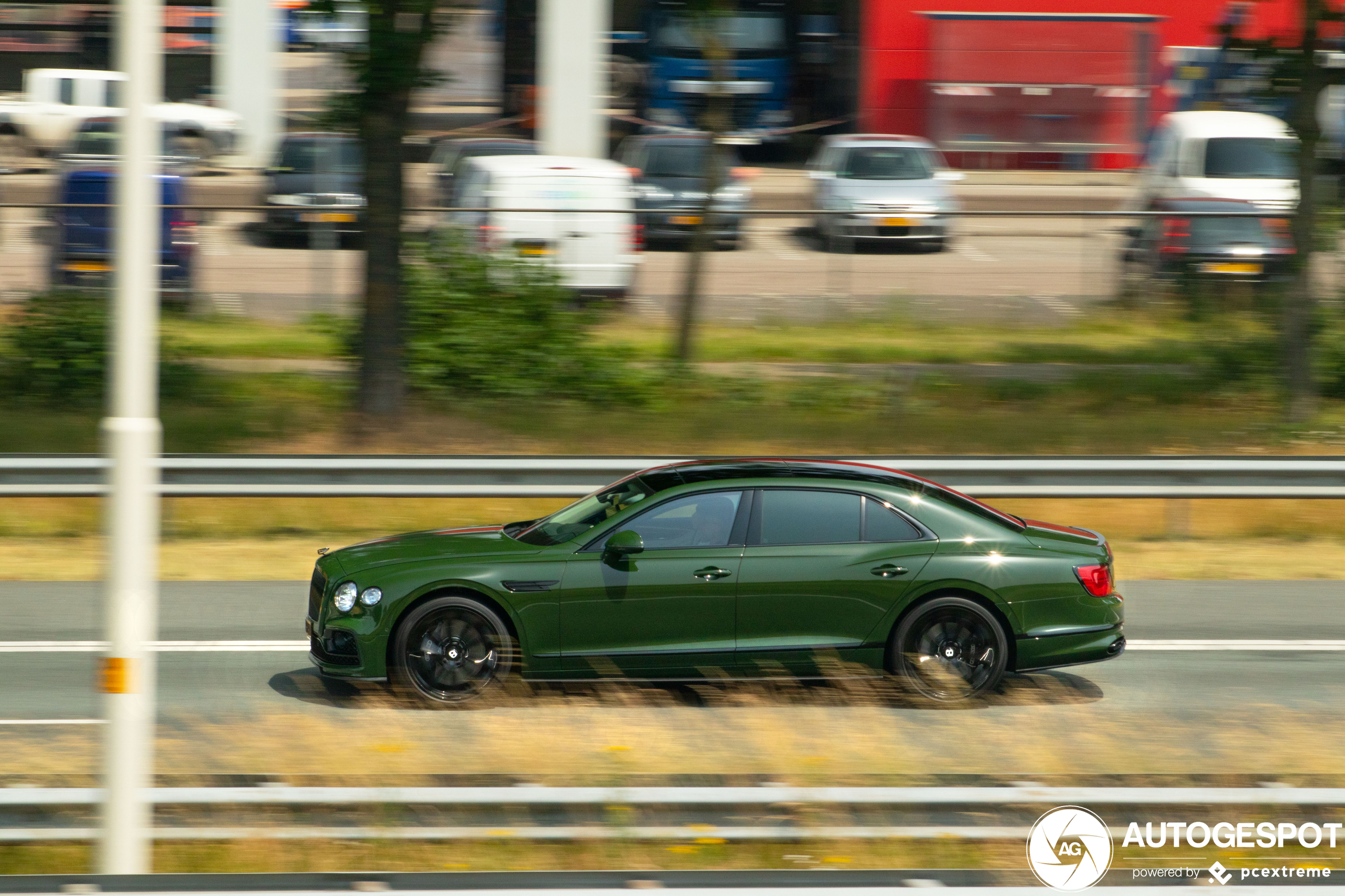 Bentley Flying Spur V8 2021