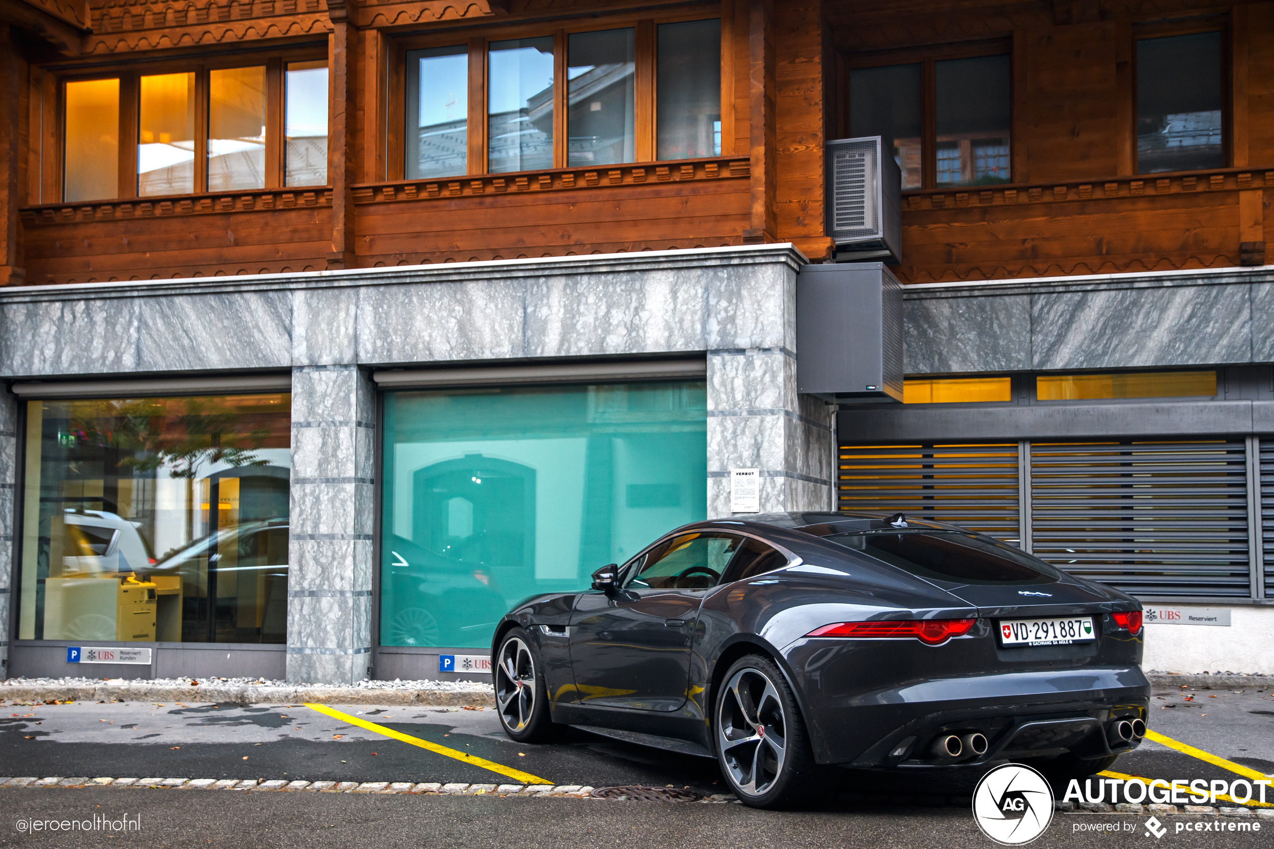 Jaguar F-TYPE R AWD Coupé