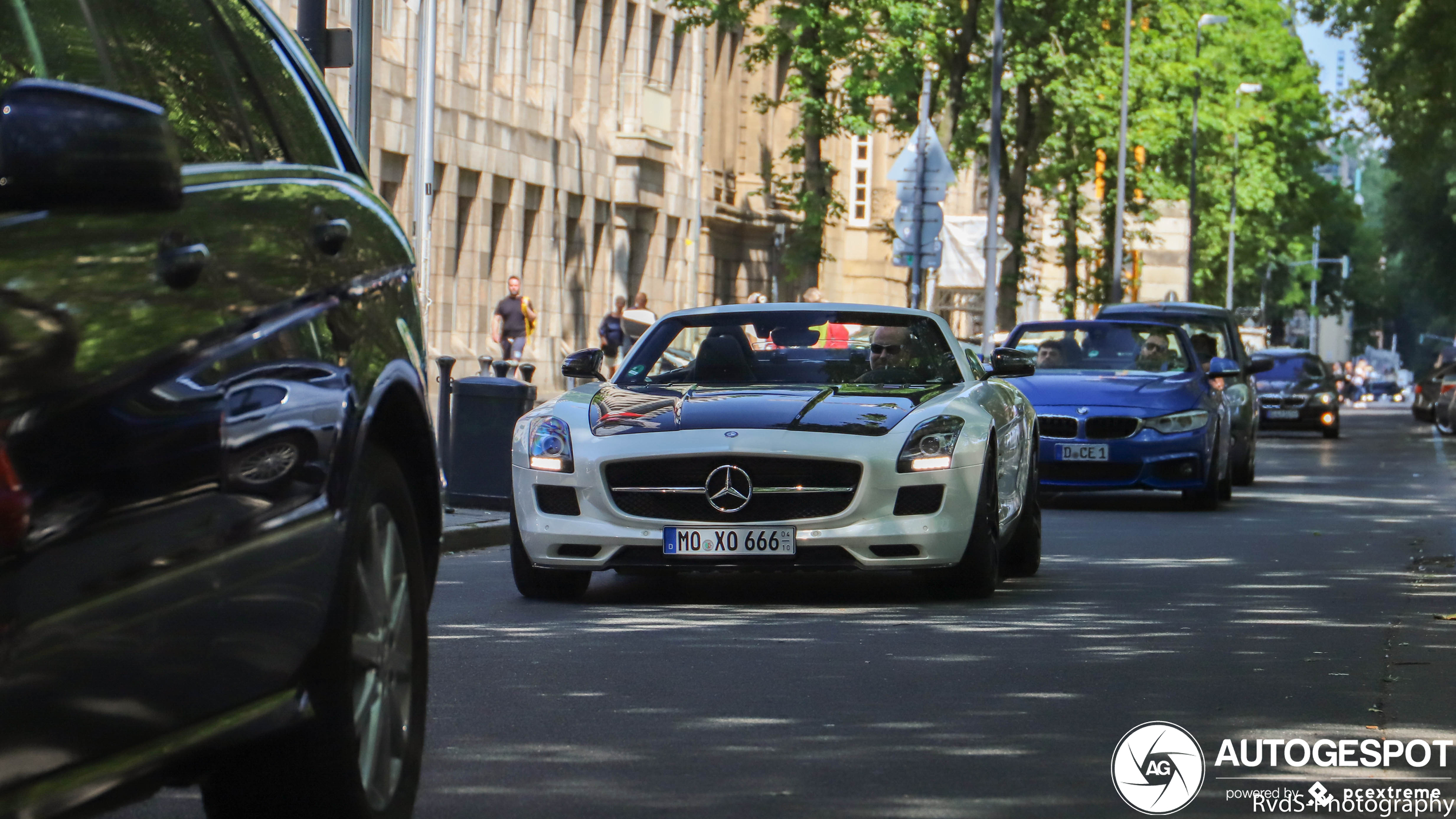 Mercedes-Benz SLS AMG GT Roadster Final Edition