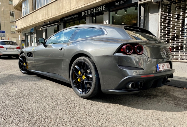 Ferrari GTC4Lusso T