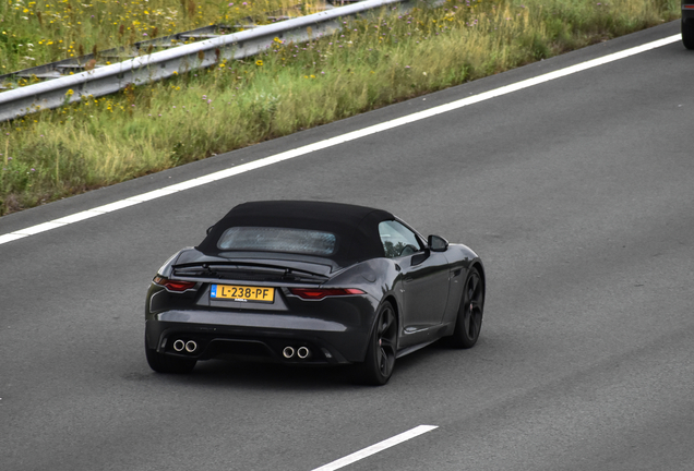 Jaguar F-TYPE P450 Convertible 2020