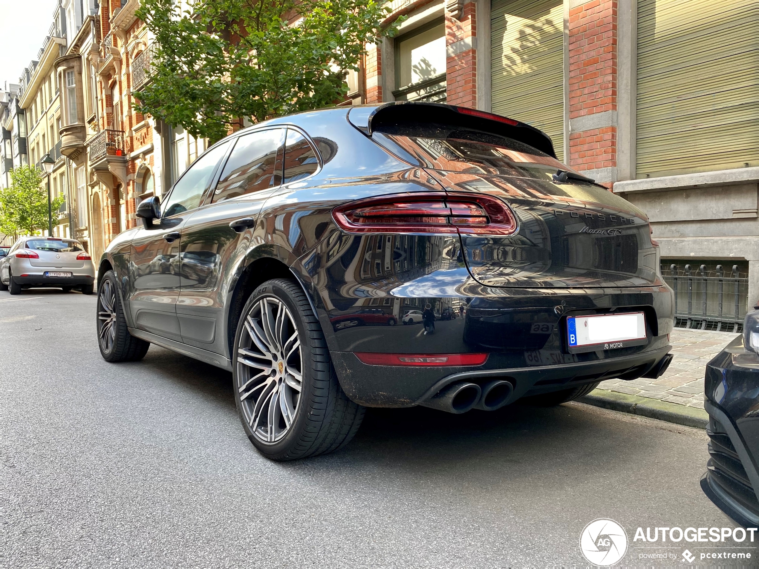 Porsche 95B Macan GTS