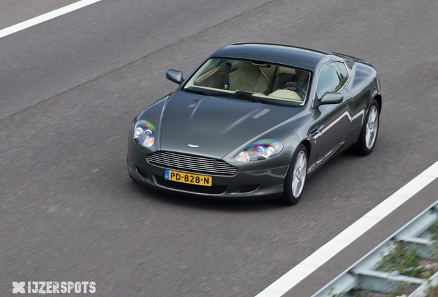 Aston Martin DB9