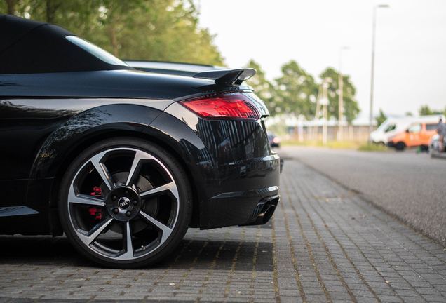 Audi TT-RS Roadster 2017