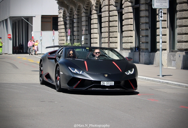 Lamborghini Huracán LP640-4 Performante Spyder