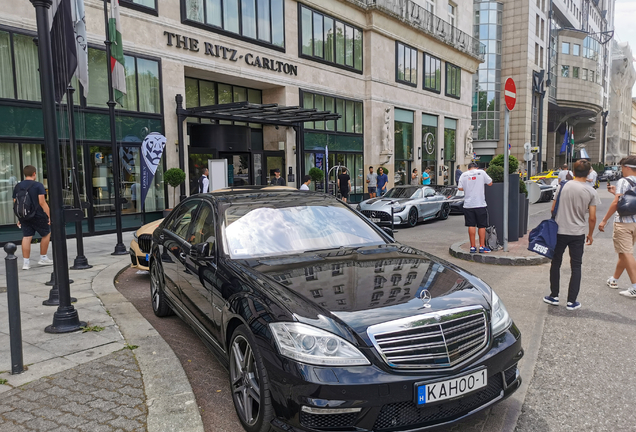 Mercedes-Benz S 65 AMG V221 2010