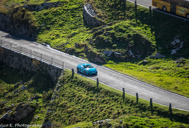 Porsche 718 Cayman GT4