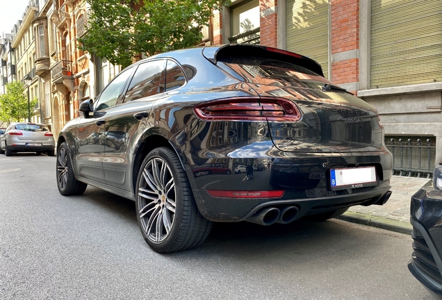 Porsche 95B Macan GTS