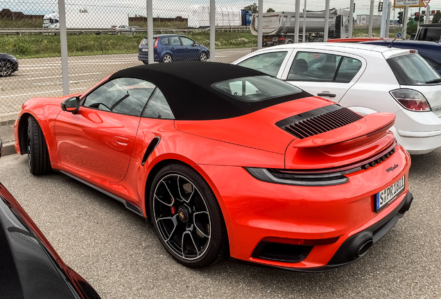 Porsche 992 Turbo Cabriolet