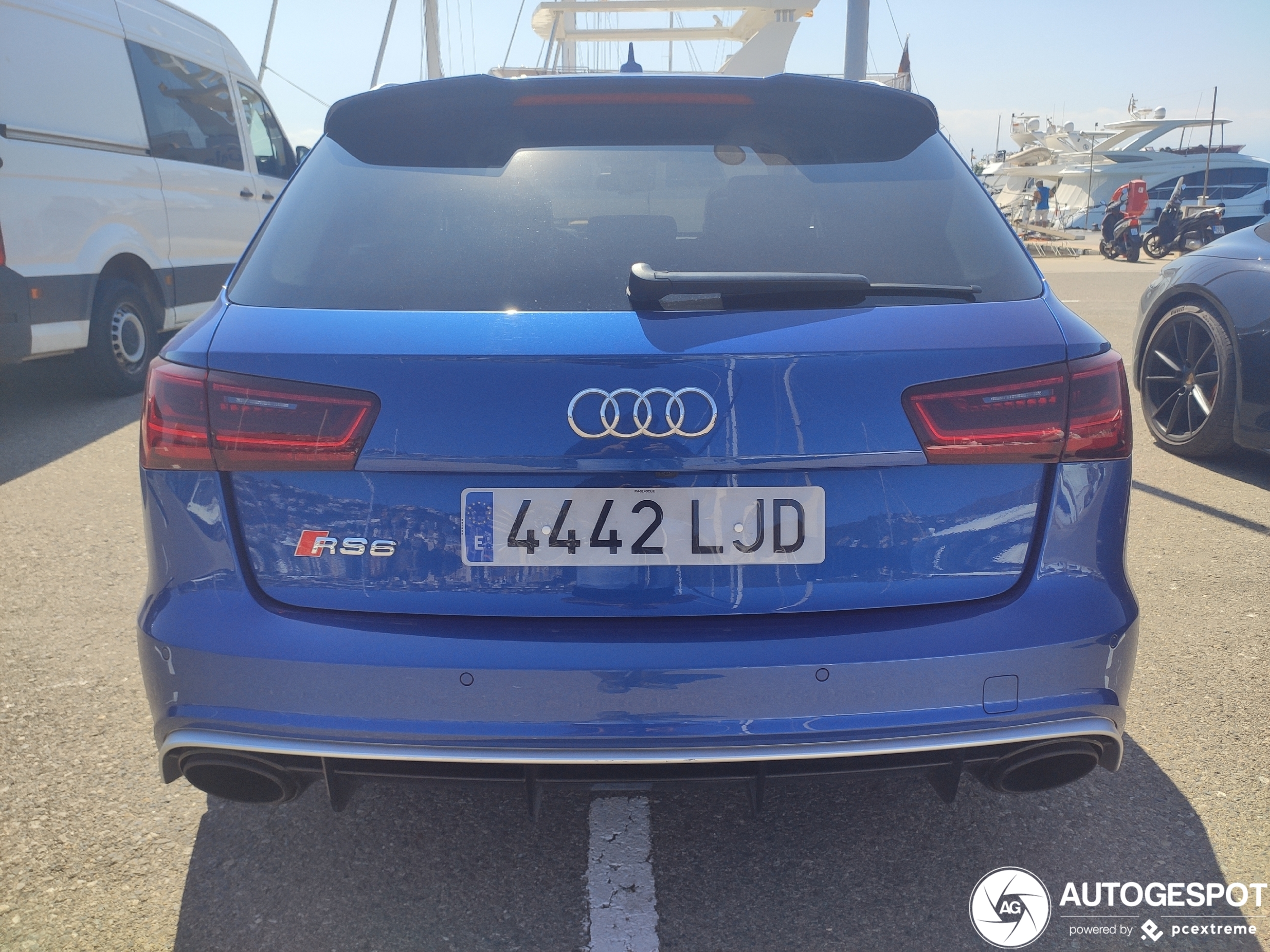 Audi RS6 Avant C7 2015