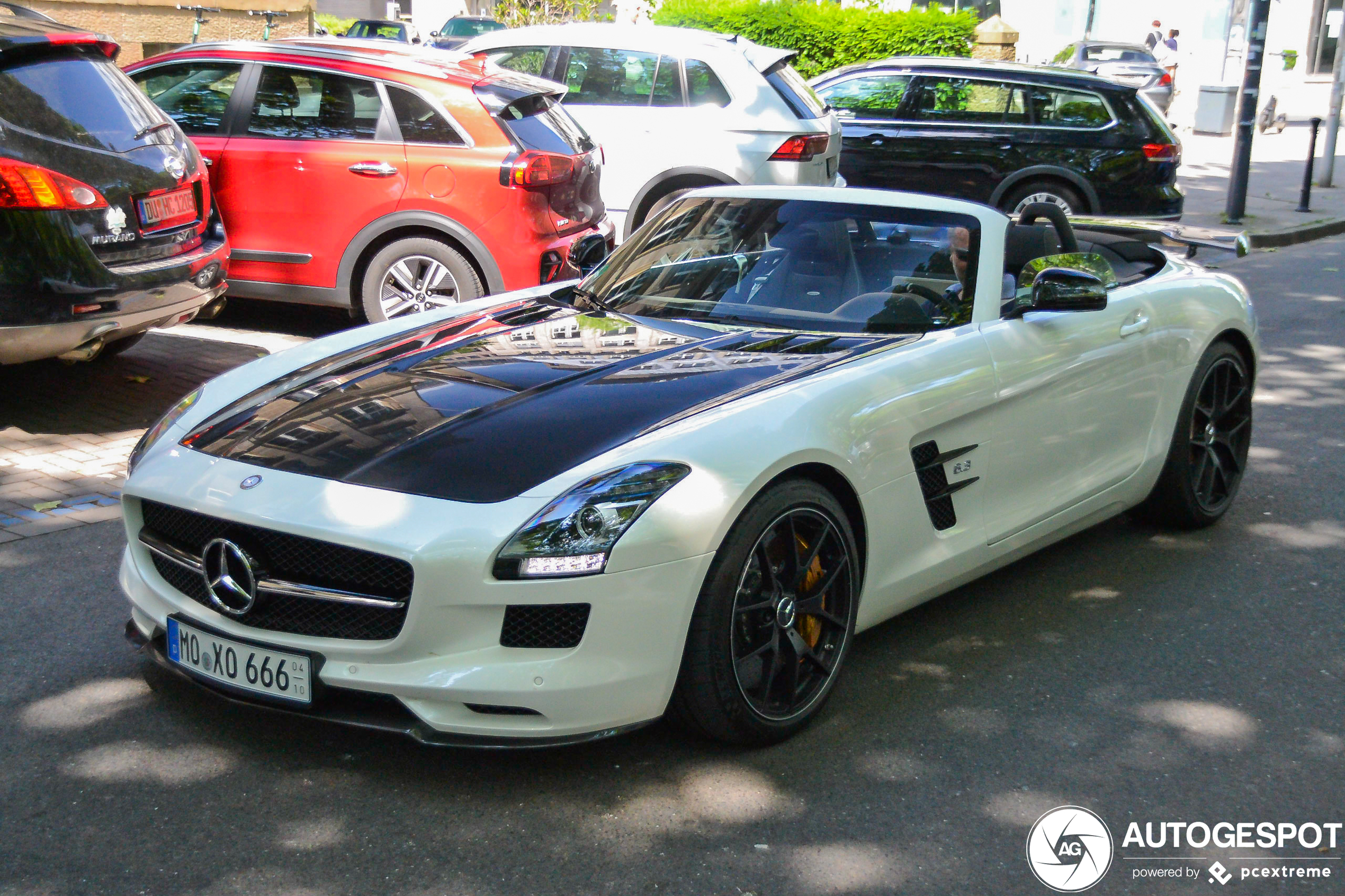 Mercedes-Benz SLS AMG GT Roadster Final Edition