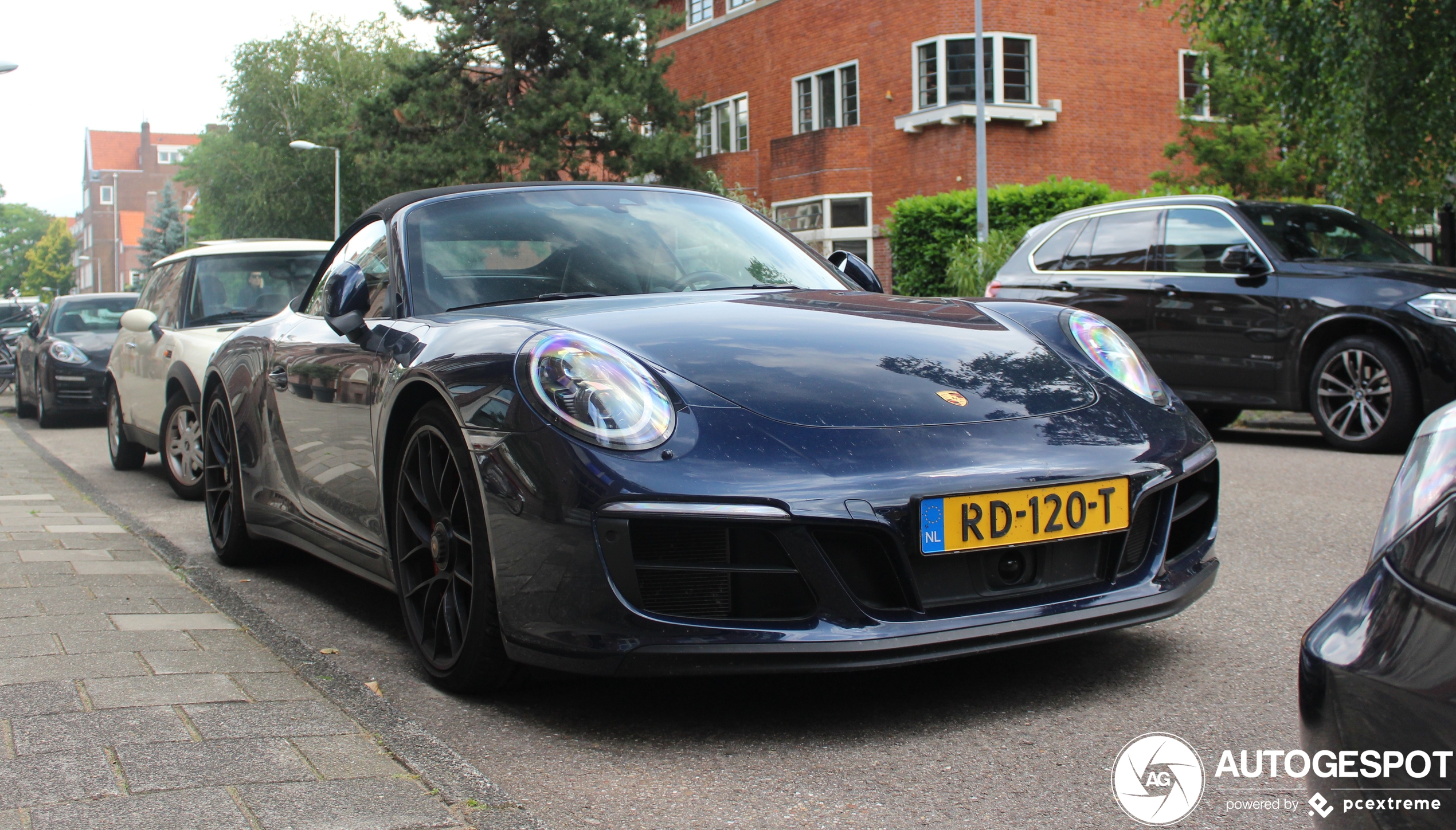 Porsche 991 Carrera 4 GTS Cabriolet MkII