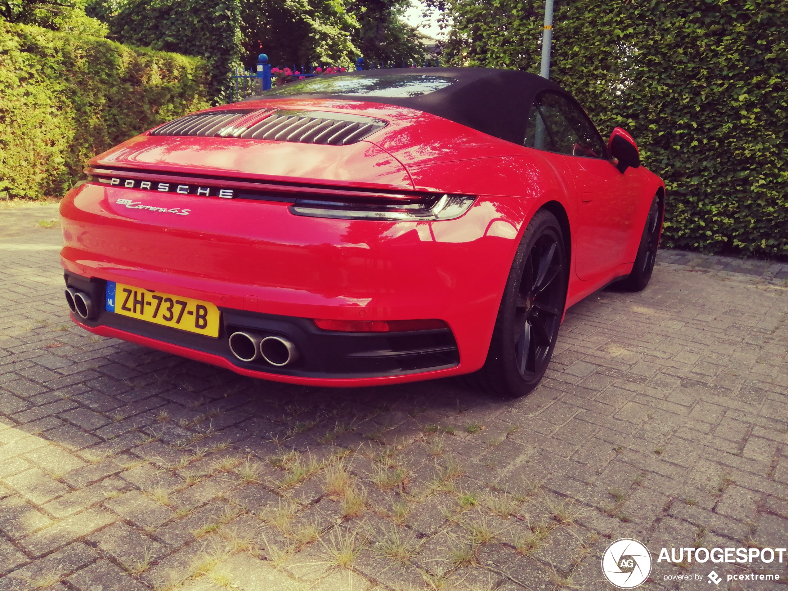 Porsche 992 Carrera 4S Cabriolet