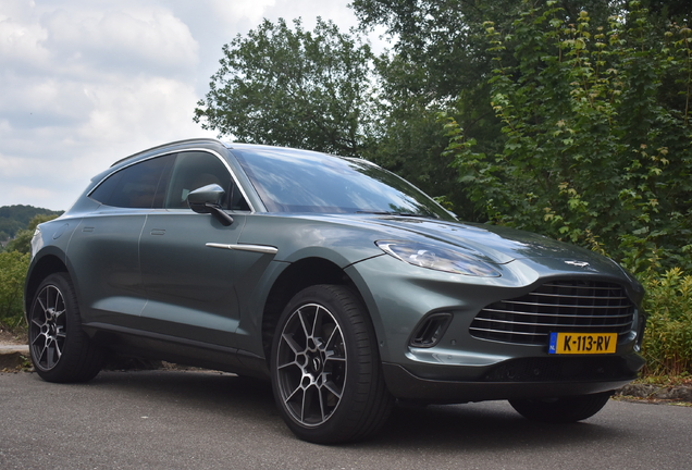 Aston Martin DBX