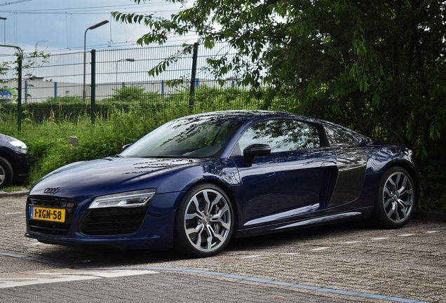 Audi R8 V10 2013