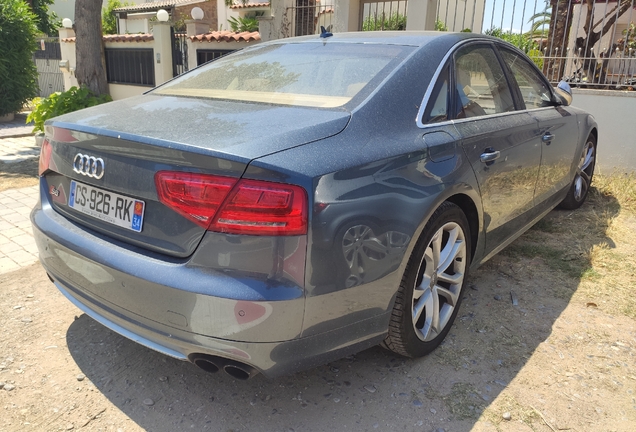 Audi S8 D4