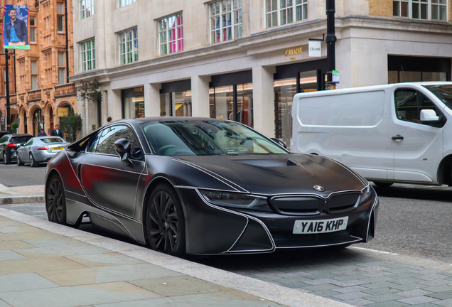 BMW i8