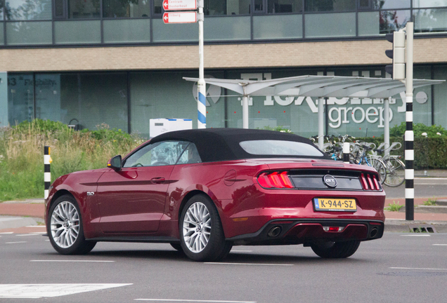 Ford Mustang GT Convertible 2015