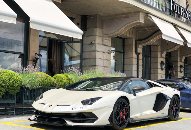 Lamborghini Aventador LP770-4 SVJ Roadster