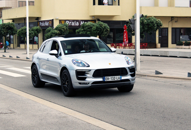 Porsche 95B Macan GTS