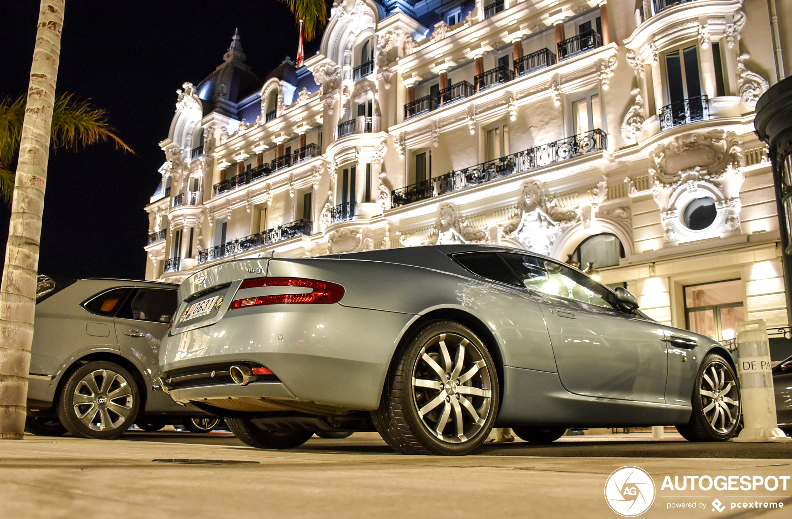 Aston Martin DB9