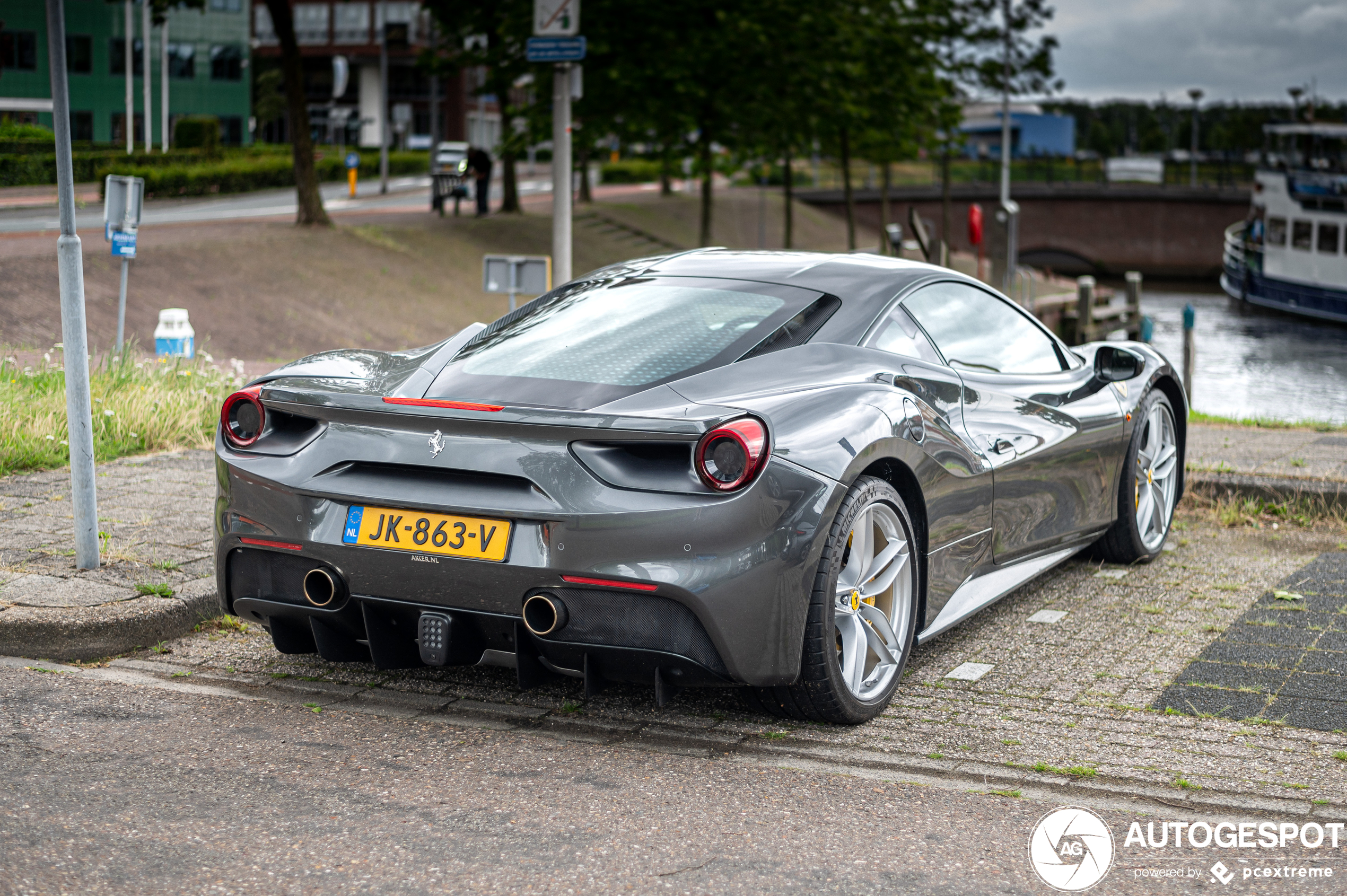 Ferrari 488 GTB