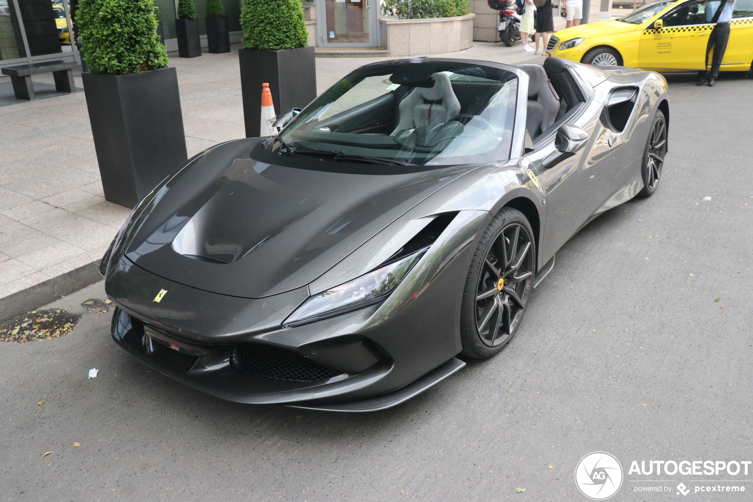 Ferrari F8 Spider