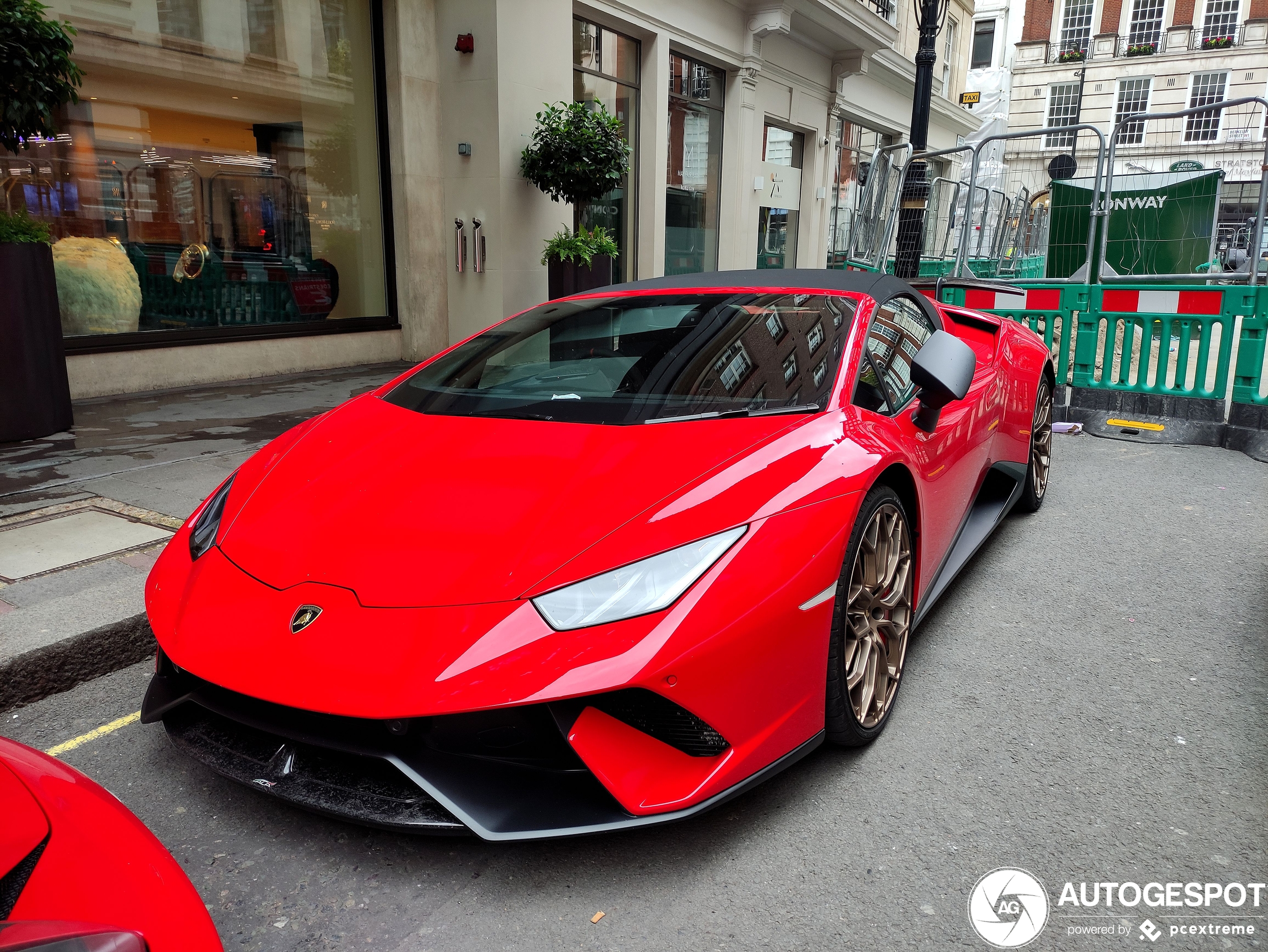 Lamborghini Huracán LP640-4 Performante Spyder