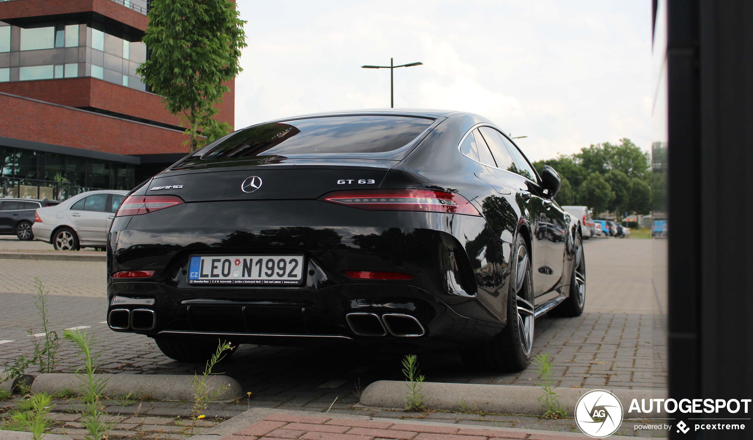 Mercedes-AMG GT 63 X290