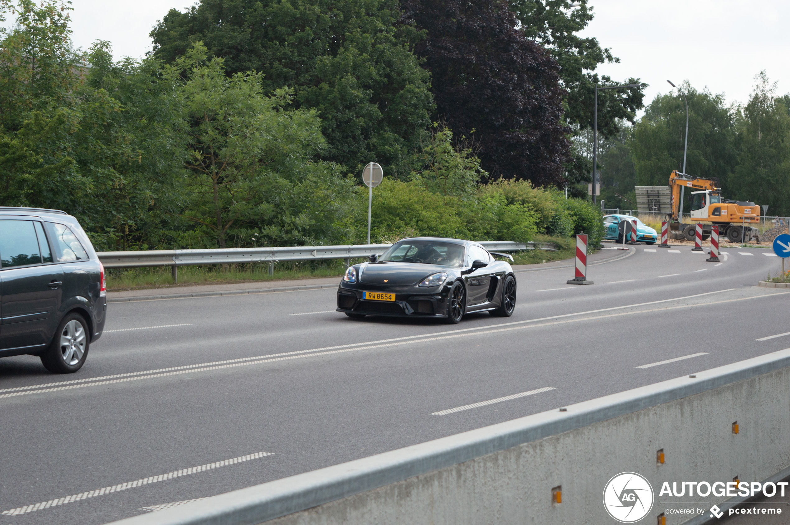 Porsche 718 Cayman GT4