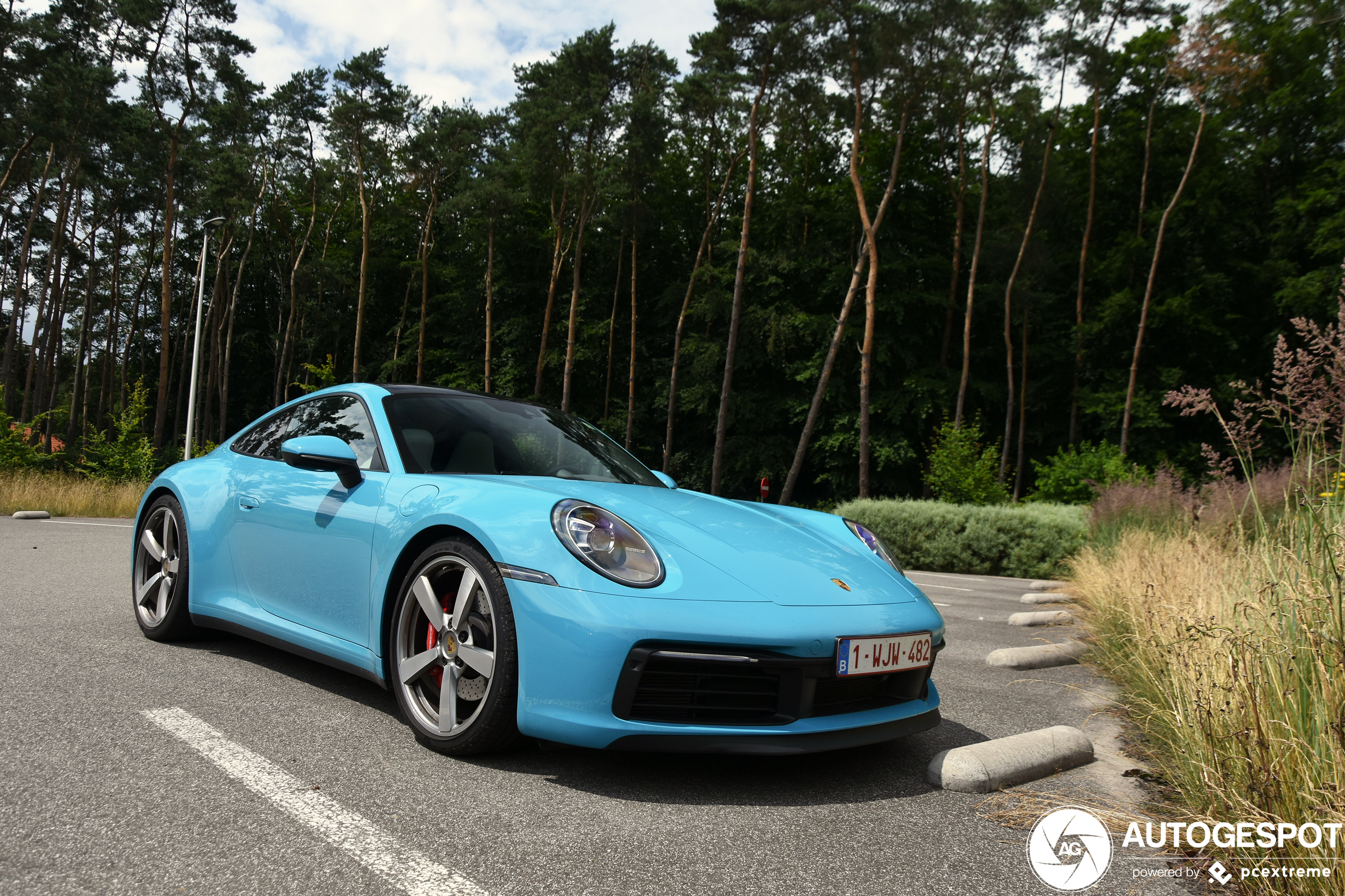 Porsche 992 Carrera 4S