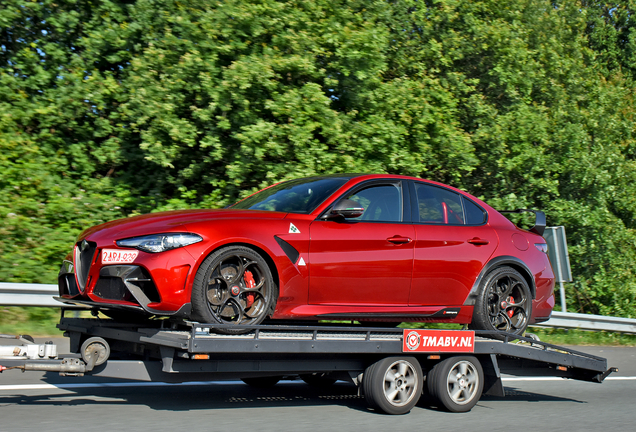 Alfa Romeo Giulia GTAm