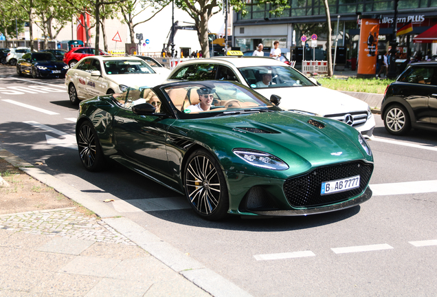 Aston Martin DBS Superleggera Volante